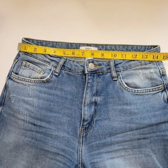 FOREVER 21 Premium High waisted Bootcut Distressed Rigid Jeans Size 28 - Picture 9 of 10